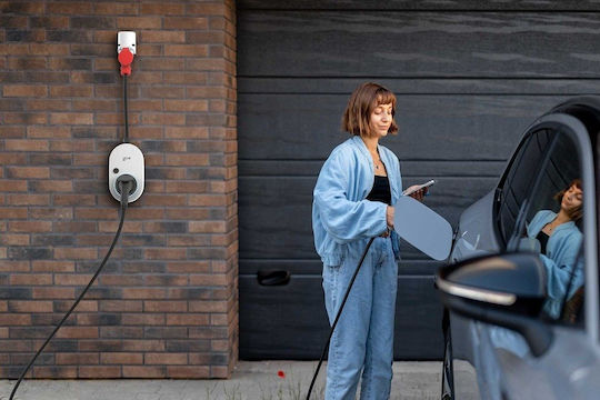 Go-e Gemini flex 2.0 Wall Mounted Three-Phase 11kW Charging Station Type 2