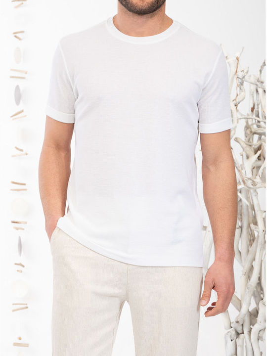 T-shirt White
