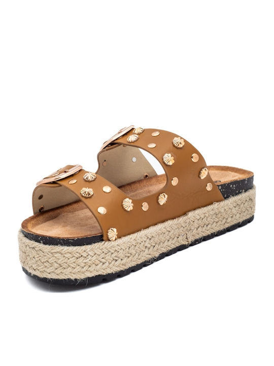 Women's Flat Sandals in Brown Color