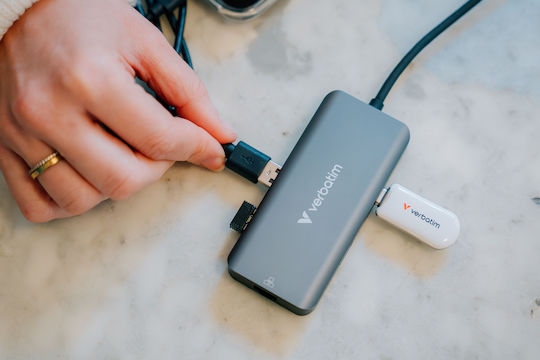 Verbatim 256GB USB 2.0 Stick with connection USB-C White