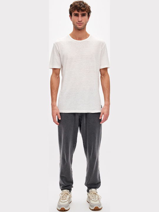 T-shirt White