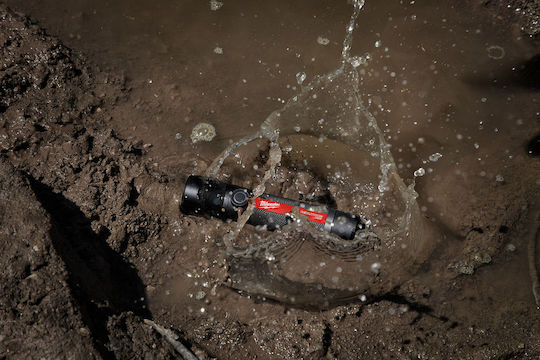 Milwaukee Rechargeable Flashlight LED IP67 with Maximum Brightness 800lm L4 FMLED-201