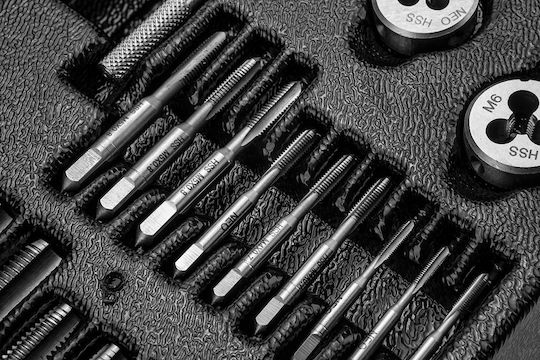 Neo Tools 84-246 Set Colier & Filete din Oțel 8x1.25mm 31buc