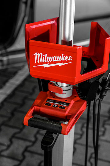 Milwaukee Προβολέας Εργασίας Μπαταρίας LED IP34 με Φωτεινότητα έως 6000lm M18 HOSALC-0 18V με Βάση