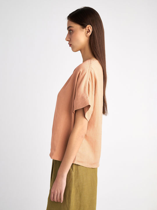 Eleanor Women's T-shirt Peach