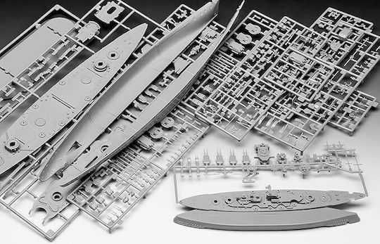 Revell Bismarck Φιγούρα Μοντελισμού σε Κλίμακα 1:700 με Κόλλα και Χρώματα