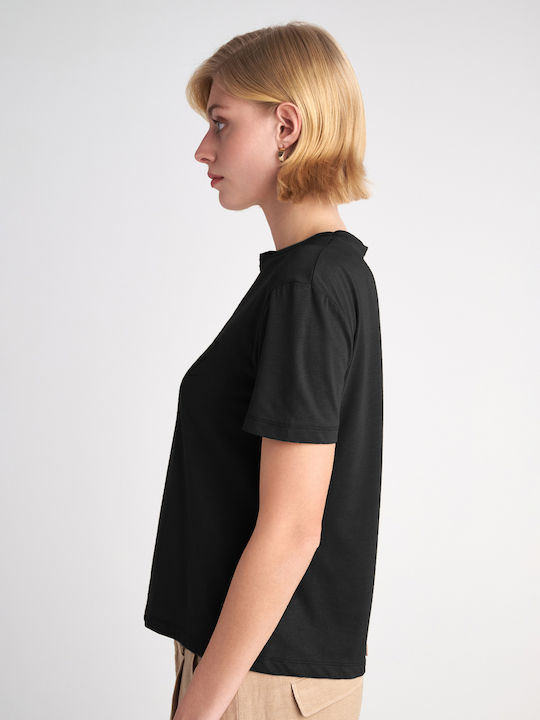 Nadin Women's T-shirt Black