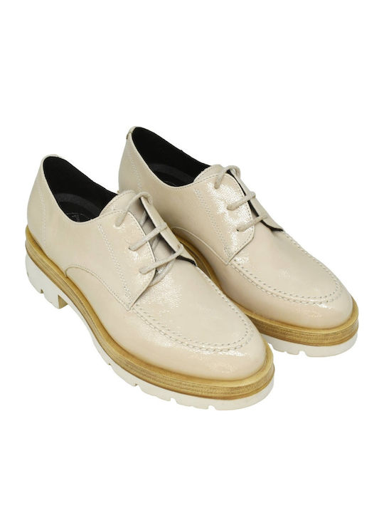 Damen Oxfords aus Lackleder in Beige Farbe