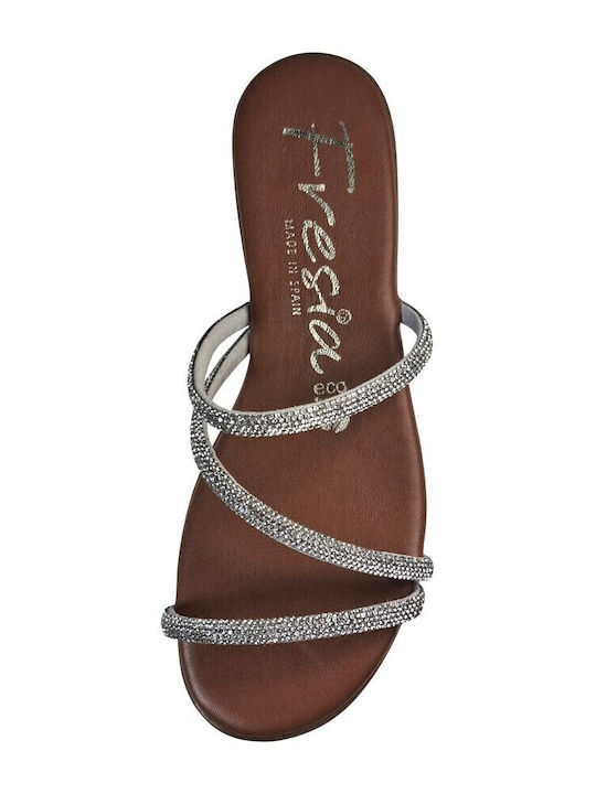Women's Flat Sandals in White Color