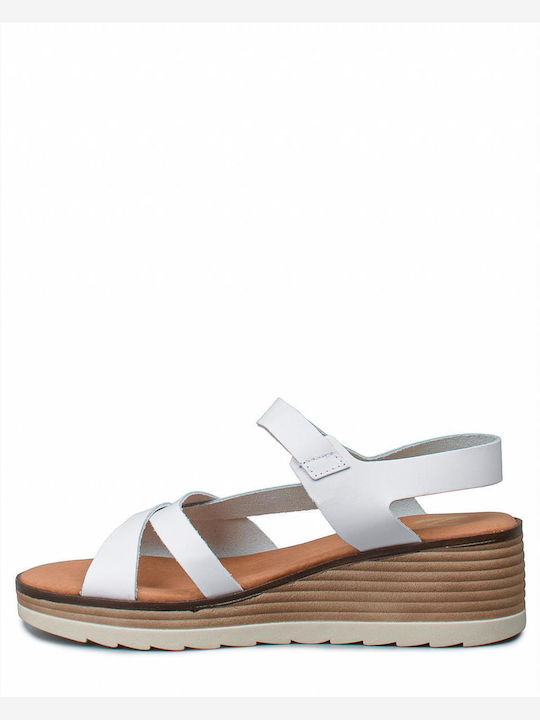 Marila Footwear