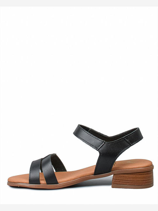 Marila Footwear