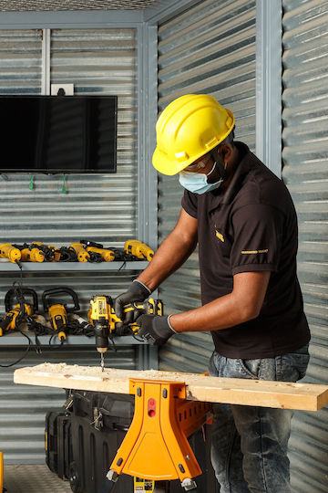 DEWALT DCD777D2T Brushless Percussive Battery Drill Driver 18V 2x2Ah