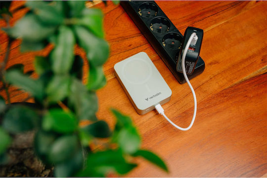 Verbatim Charge 'n' Go MagSafe Power Bank 20000mAh 35W with USB-C Port Power Delivery Green