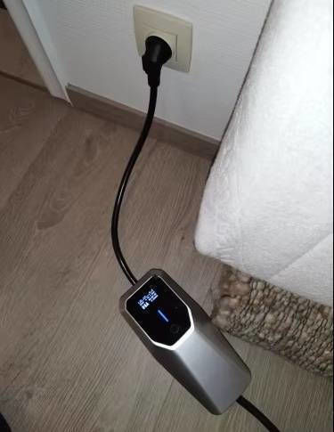 Schuko Type 2 Electric Car Charging Cable 6-16a 3.6kw 4 Meters Ip56 Led Screen Time Delay Grey Black