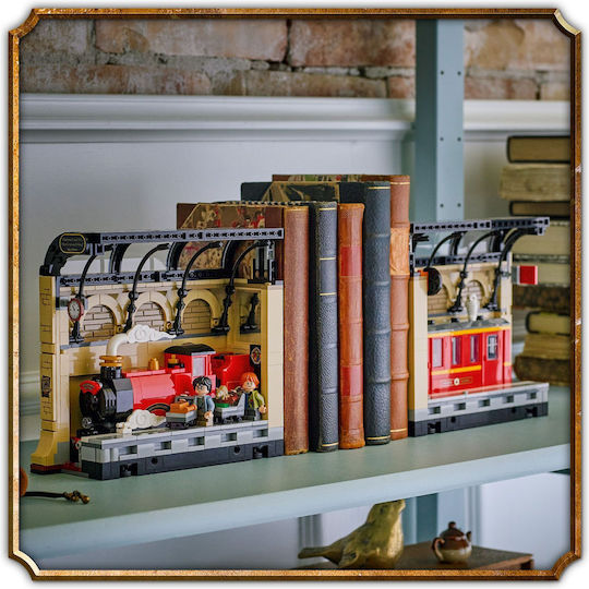 LEGO Harry Potter Book Nook Hogwarts Express for 10+ Years 832 Pieces