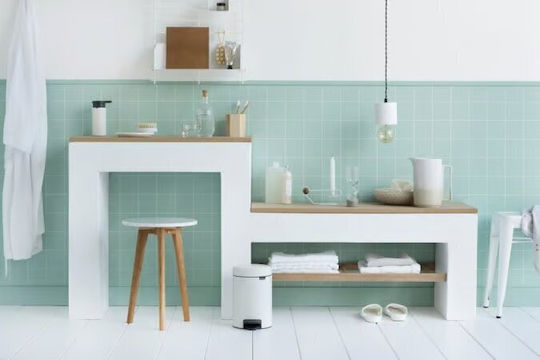 Brabantia Newicon Pedal Bin 3 L Easy Closing Non-Slip Base White