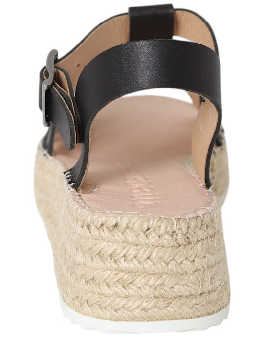 Women's Flat Sandals in Black Color