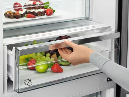 AEG Kühl-Gefrierkombination 331Es NoFrost H186xB59.5xT65cm. Weiß RCB632E6MW