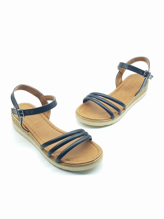 Women's Flat Sandals in Black Color
