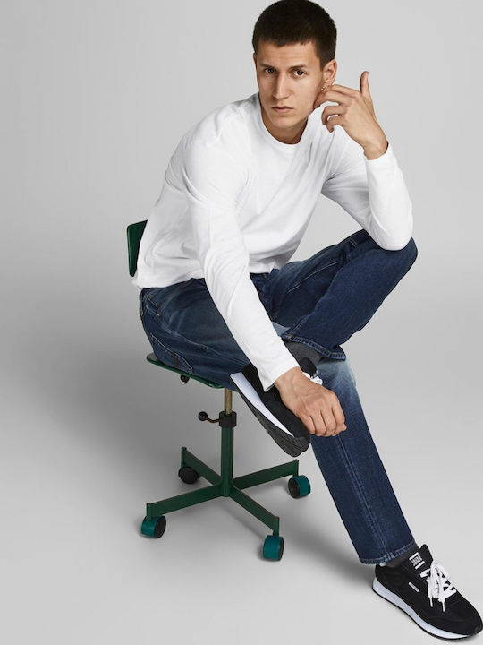 T-shirt White