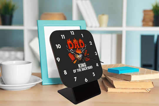 Koupakoupa Dad "king Of The Backyard" Επιτραπέζιο Ρολόι KP30493