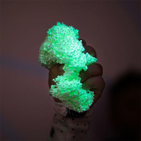Learning Resources Bau- und Konstruktionsspielzeug mit Sand Playfoam Glow In Dark Foam für Kinder ab 3 Jahren