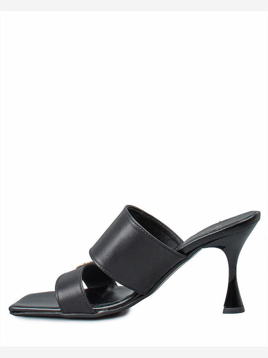 Mules with Heel in Black Color