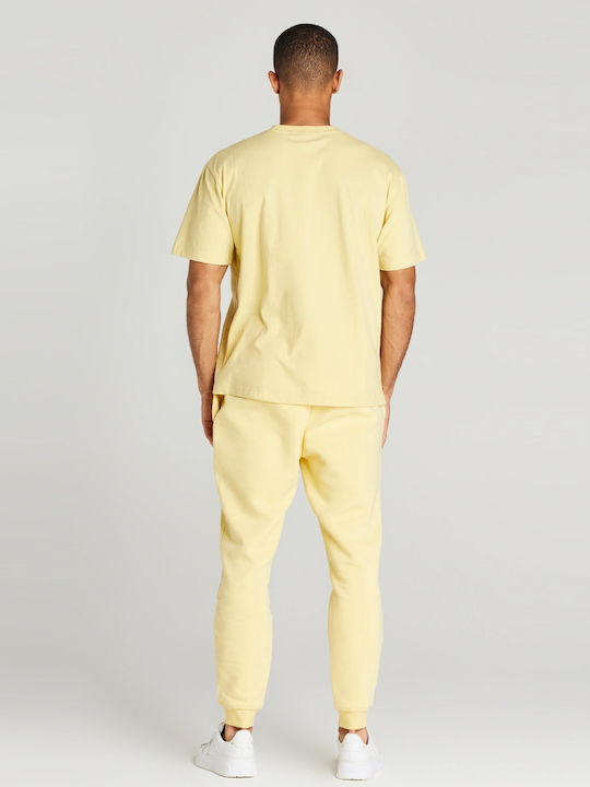 Essential T-shirt Yellow