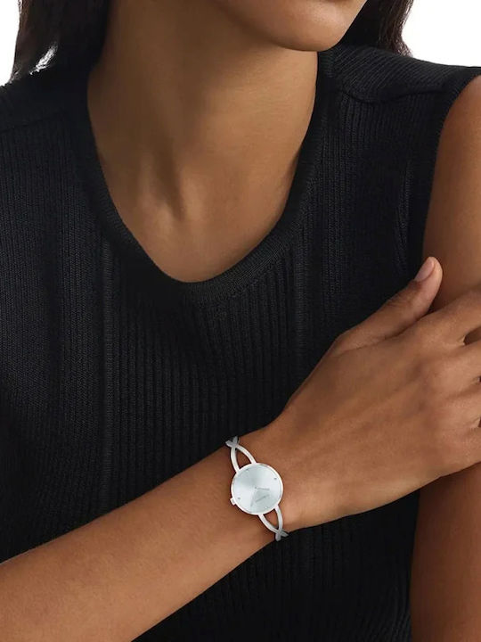 Calvin Klein Ρολόι Μπαταρίας με Μεταλλικό Μπρασελέ Calvin Klein Ρολόι Μπαταρίας με Μεταλλικό Μπρασελέ