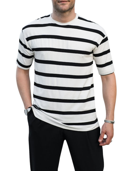 T-shirt White