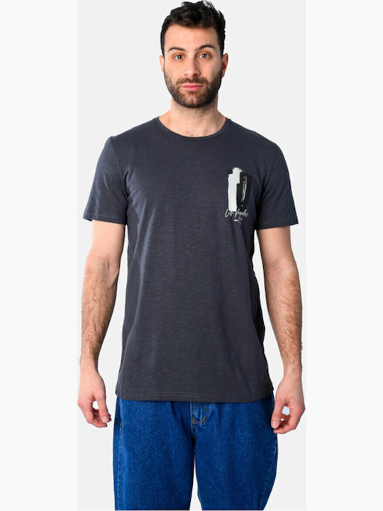 T-shirt White