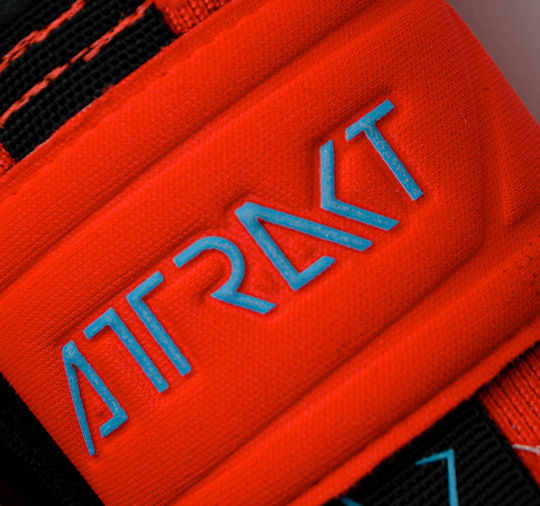 Reusch Attrakt Gold X Evolution Cut Adults Goalkeeper Gloves Red