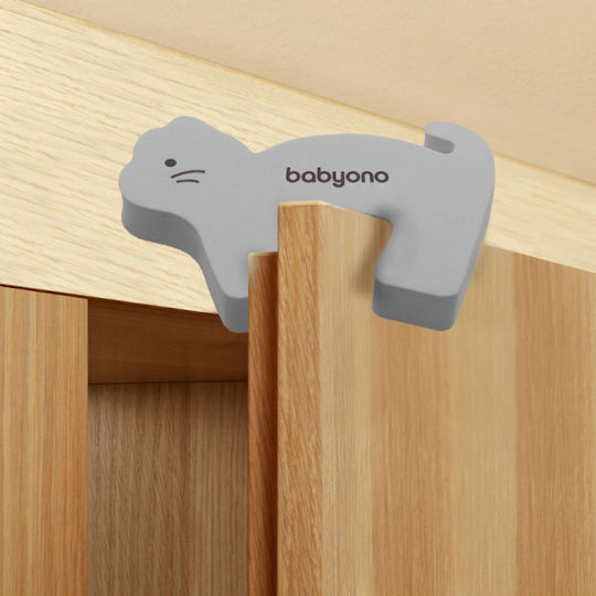 Babyono Dog Finger Protector for Doors in White Color 1pcs