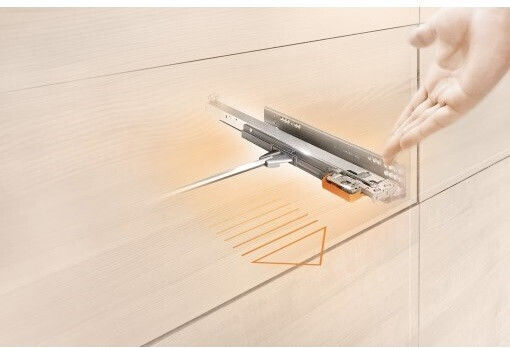Οδηγος Κρυφος Συρταριου Blum Movento 760h Φρενο Tip On 100% Ανοιγμα 104-760h700tip