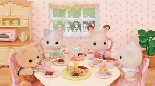 Epoch Toys Candy Party Sylvanian Families για 3+ Ετών (Διάφορα Σχέδια)