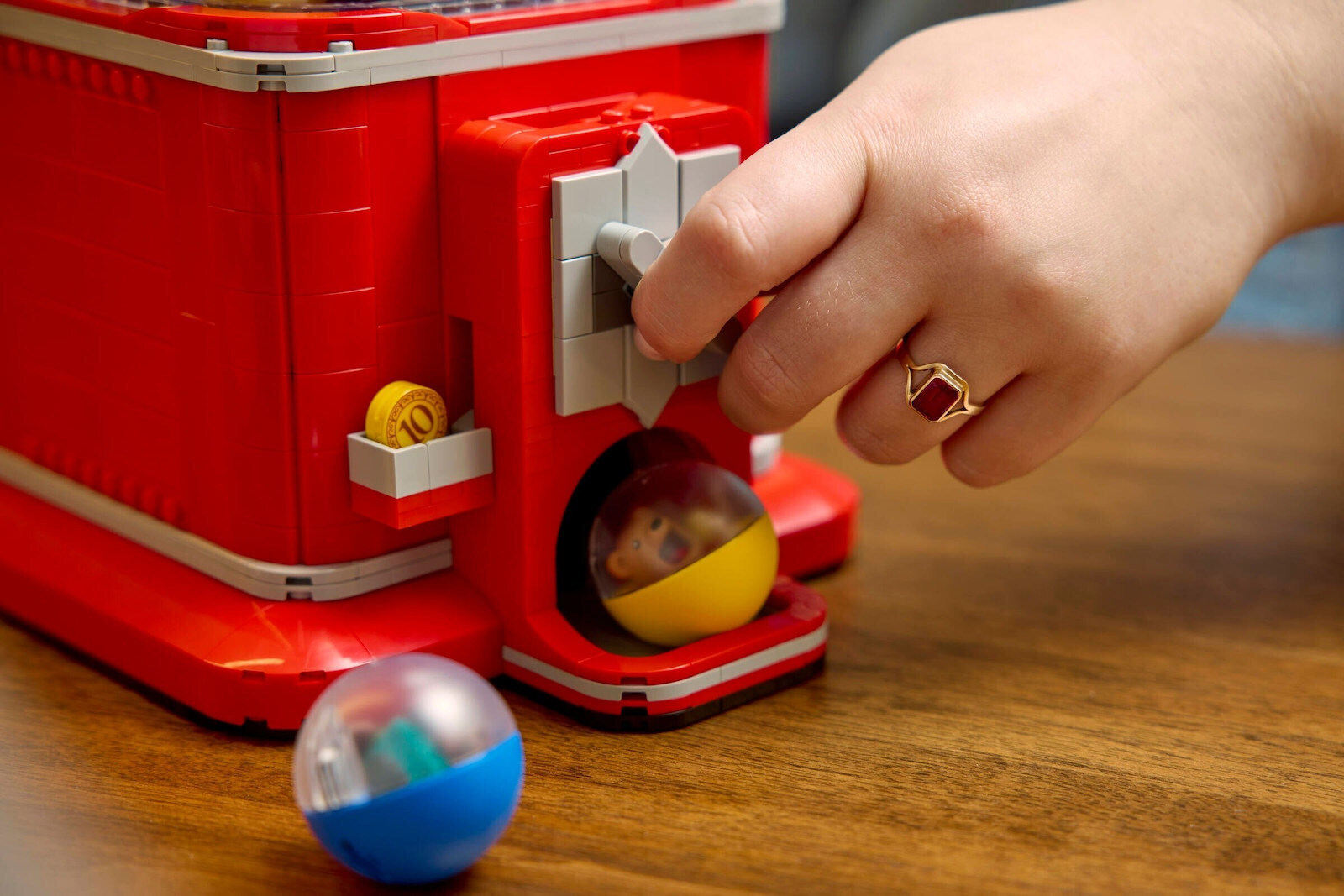 LEGO Ideas Minifigure Vending Machine Pentru 18+ Ani 1343 Bucăți