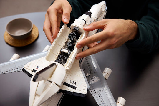LEGO Icons Shuttle Carrier Aircraft за Възраст 18+ Бройки 2417