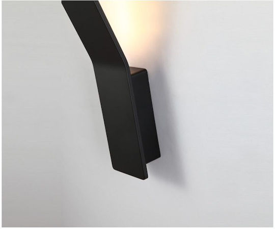 Luma Lamp Wall with Integrated LED and Warm White Light 7x7cm