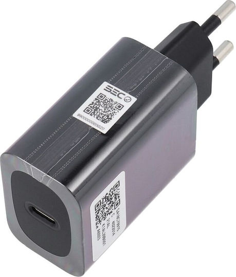 Motorola Charger Without Cable with USB-C Port 30W Blacks (MC309