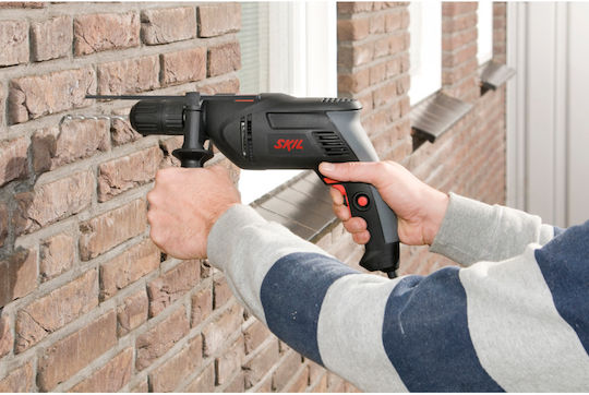 Skil F0151021AD Schlag Bohrer 850W mit Koffer und mit Satz mit 22 Bohrern & Satz mit 10 Schraubendrehern