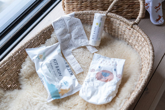 Kit & Kin Scutece cu bandă adezivă Eco-Friendly Hypoallergenic Nr. 3 pentru 6-10kg 32buc