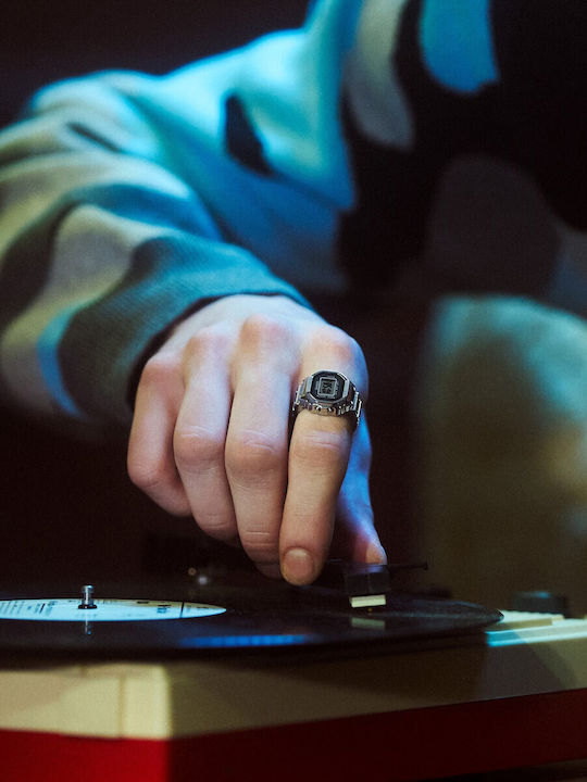 Casio Дигитален Мъжки Часовник На Батерия Сребрист Стоманен Гривна