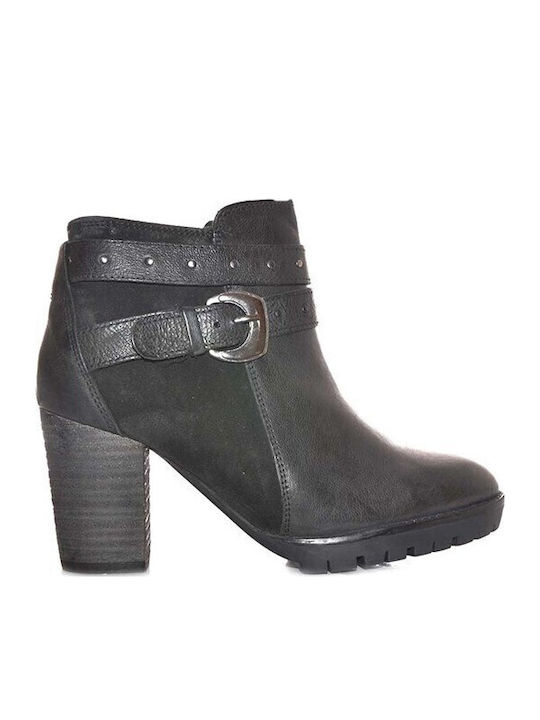 Carmela Footwear