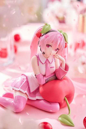Taito Corporation Sakura Figurină