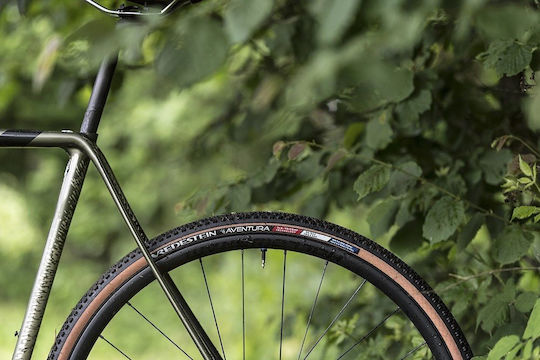 Vredestein Aventura Gravel Bike Tyre 27.5"x2.00 50-584 Folding Tpi120 Tlr Black-Transparent New