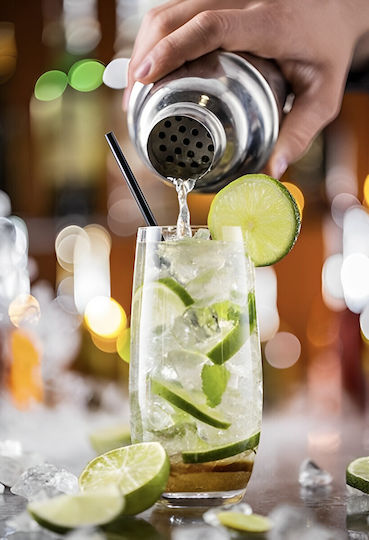 Set Shaker Cocktail Sweet Dream Idealstore 6 Elemente 700 Ml Shaker 2x Turnător Presator Lingură Bar Măsură Perfectă pentru Iubitorii de Cocktailuri Dimensiune 25 X 9 Cm Oțel Inoxidabil Argintiu