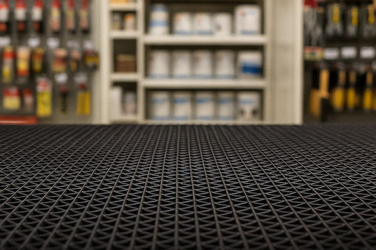 Newplan Пластмасов Под PVC 5мм на Ролка с Ширина 1.2м (цена на кв.м)