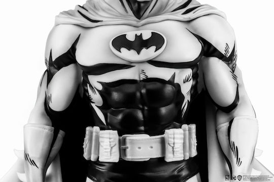 Dc Comics Batman Black & White 1/8 Φιγούρα Αγαλματίδιο 27cm Sdcc 2024 Exclusive