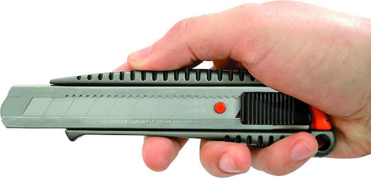 NT Cutter Faltschneider mit Metallisch Körper und Klingenbreite 18mm