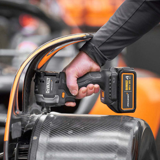 DEWALT DCF85MM2T Șurubelniță Cu Impact Cu Baterie Fără Perii 18V 2x4Ah